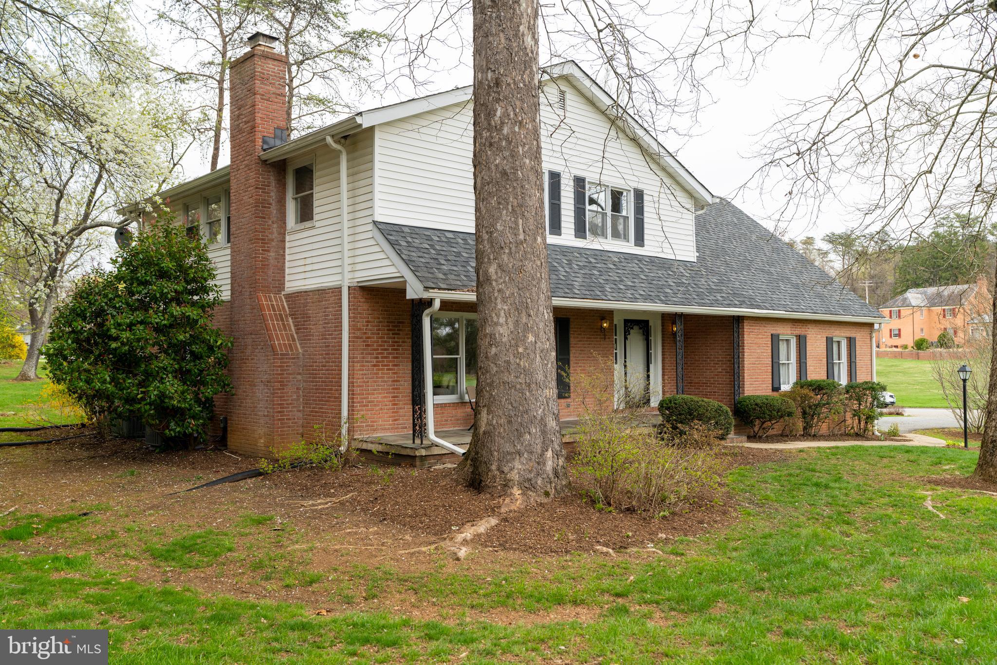 VALLEY GARTH - Residential