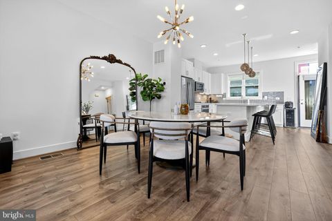 Photo of 3510 Bellflower Lane, ROCKVILLE, MD 20852 (MLS # MDMC2205000)