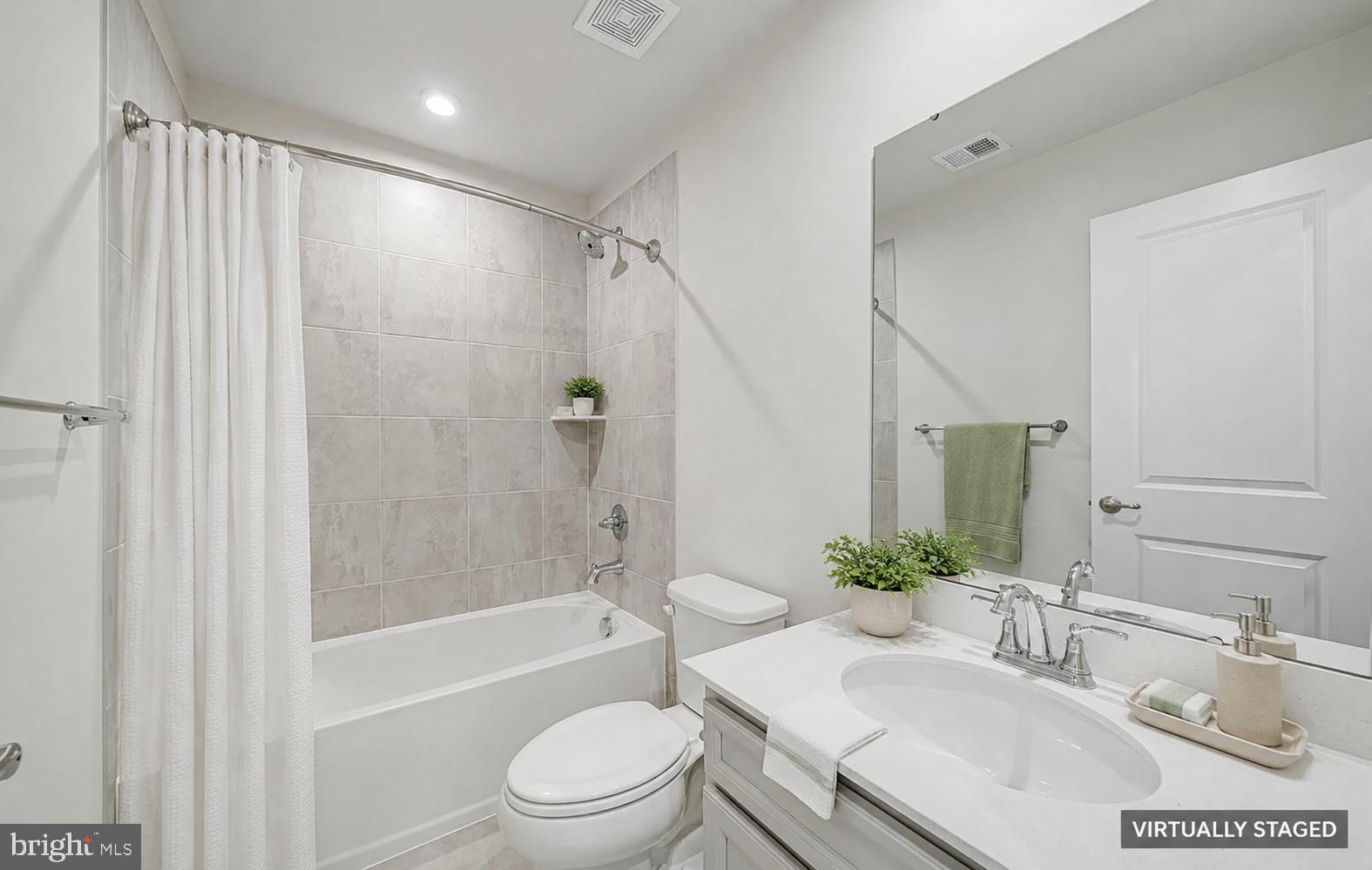 4724 TORREY LANE