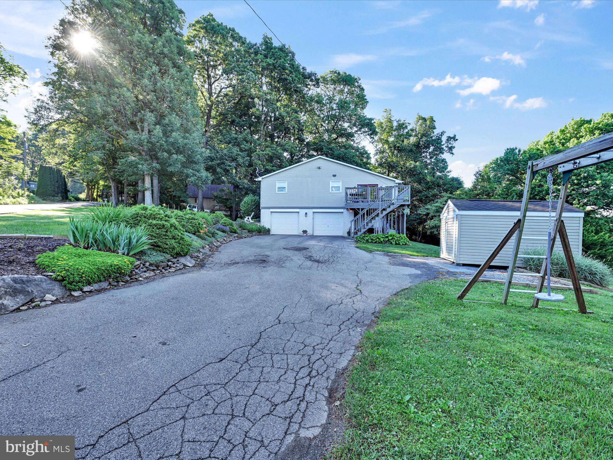 HIMES HILL - Residential