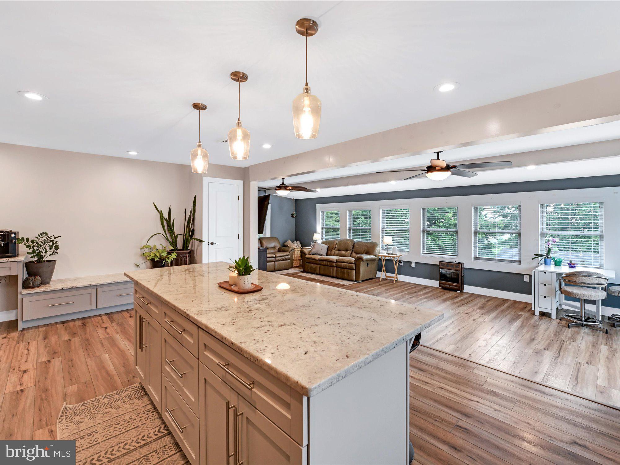 HIMES HILL - Residential