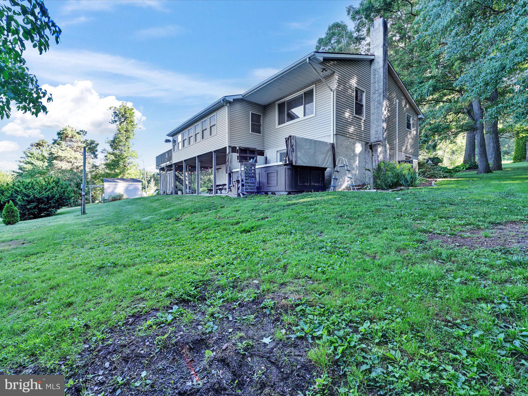 HIMES HILL - Residential