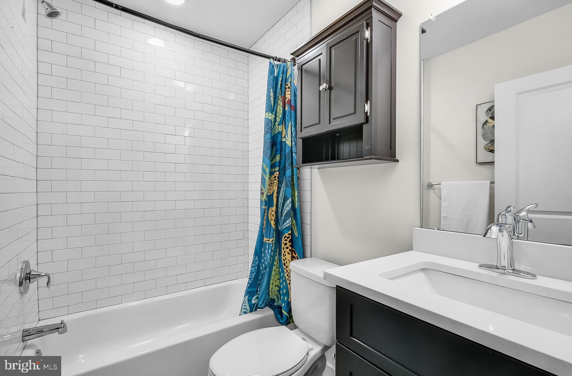 OLDE KENSINGTON - Residential