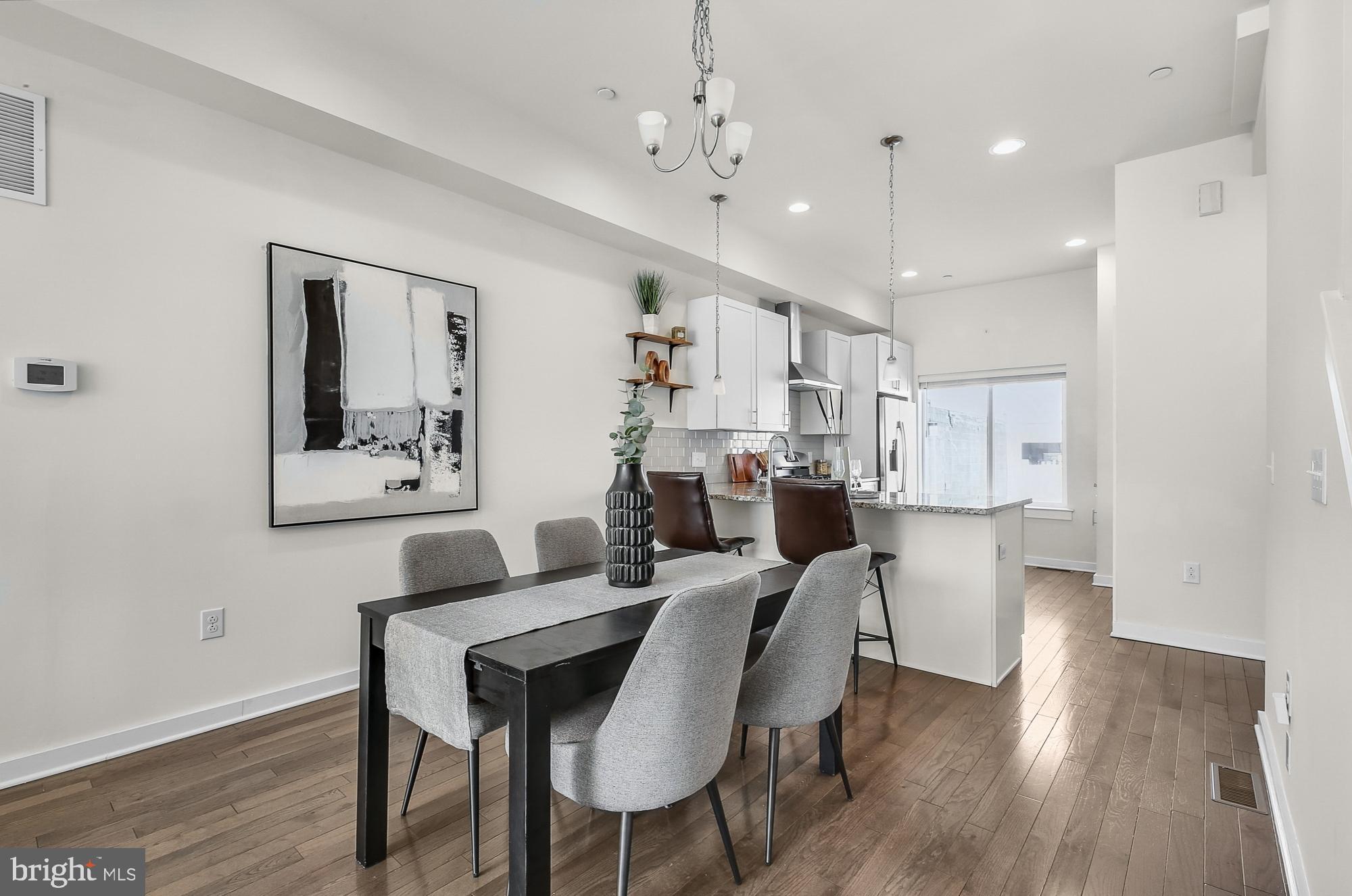 OLDE KENSINGTON - Residential