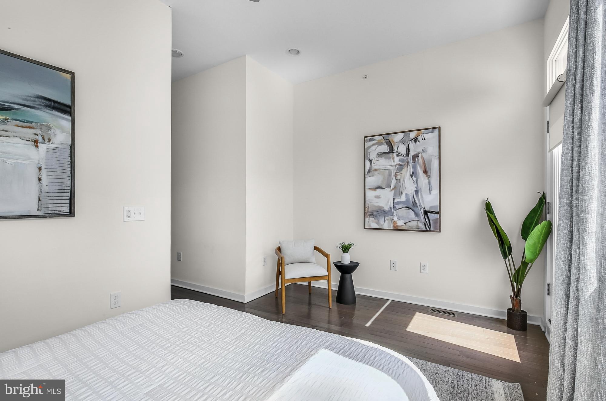 OLDE KENSINGTON - Residential