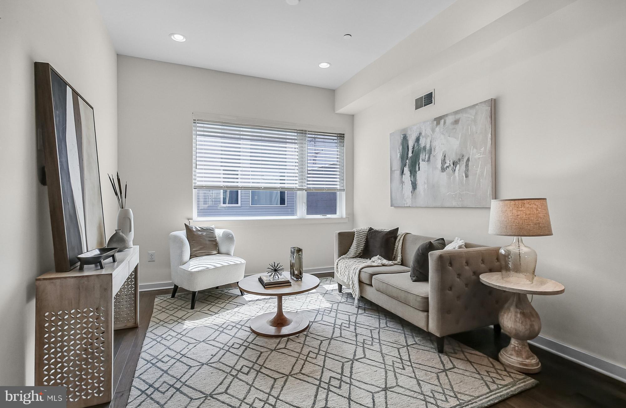OLDE KENSINGTON - Residential