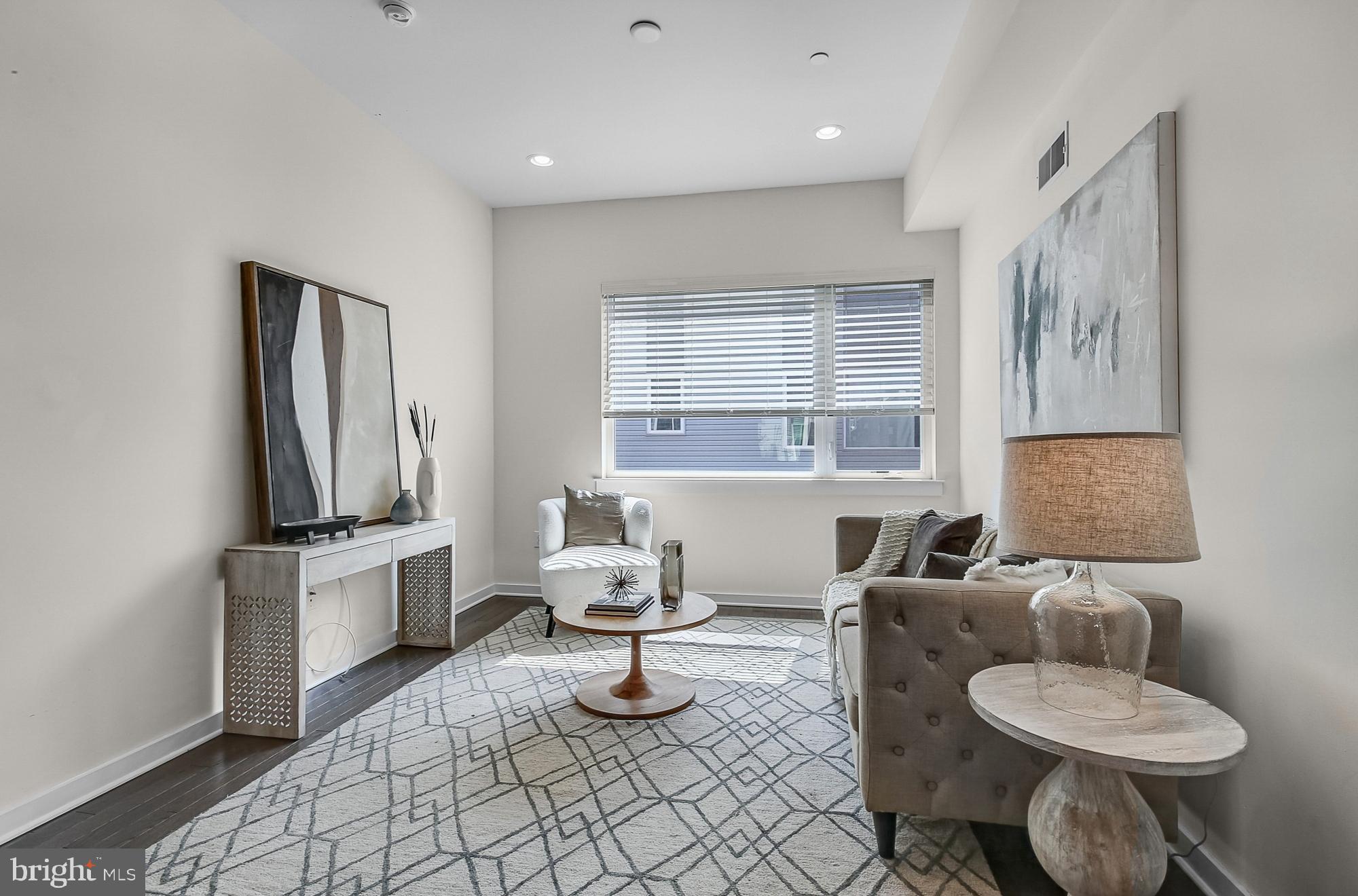 OLDE KENSINGTON - Residential