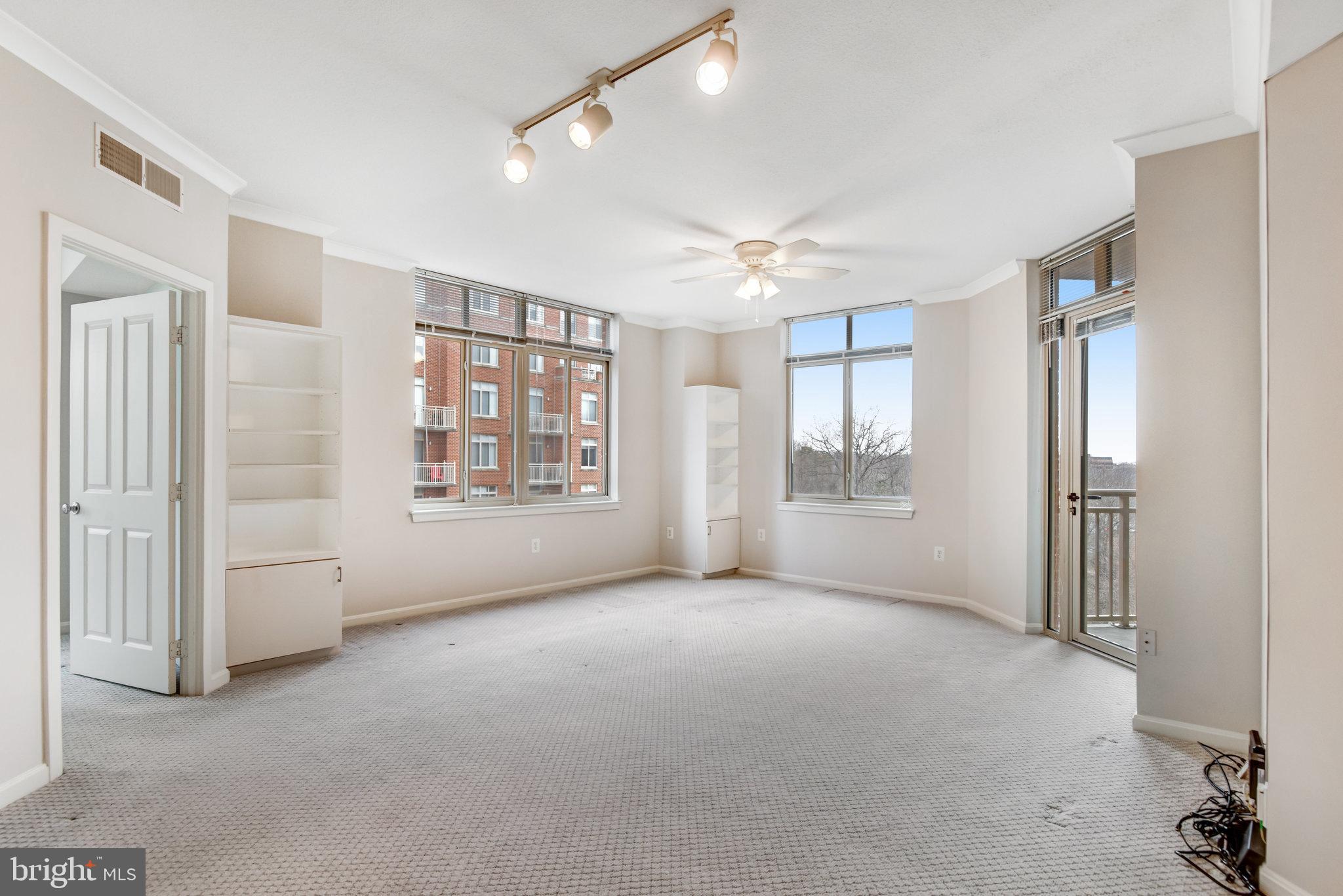 ELAN AT EAST MARKET - Residential