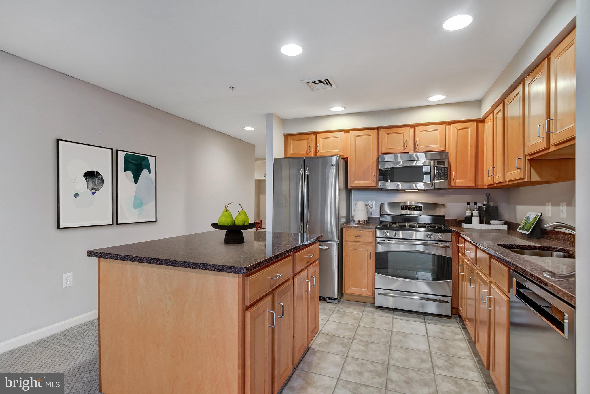 ELAN AT EAST MARKET - Residential