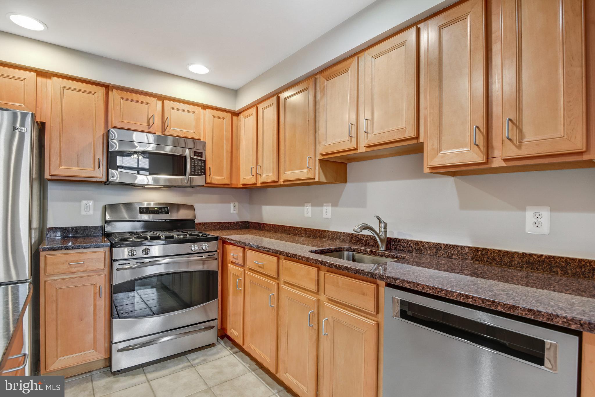 ELAN AT EAST MARKET - Residential