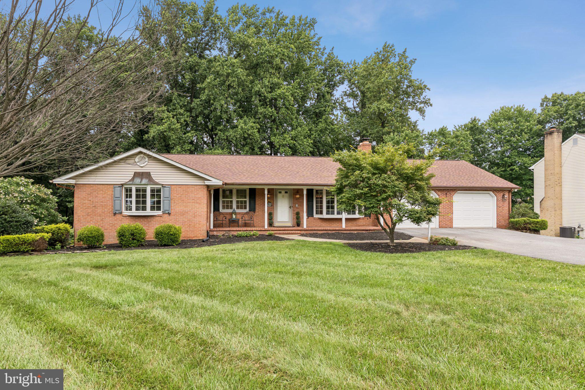 5 CLEARWATER COURT