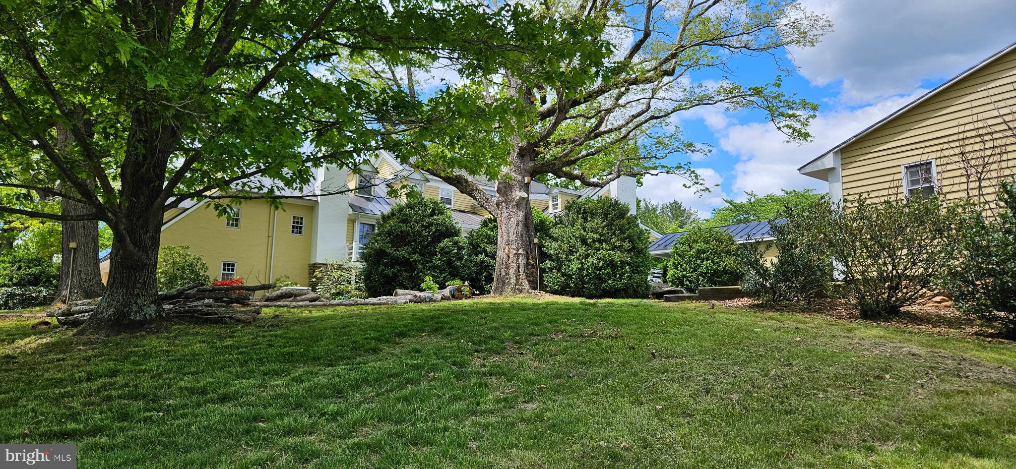 WOODVILLE - Residential