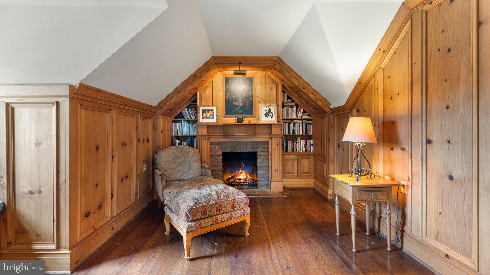 WOODVILLE - Residential