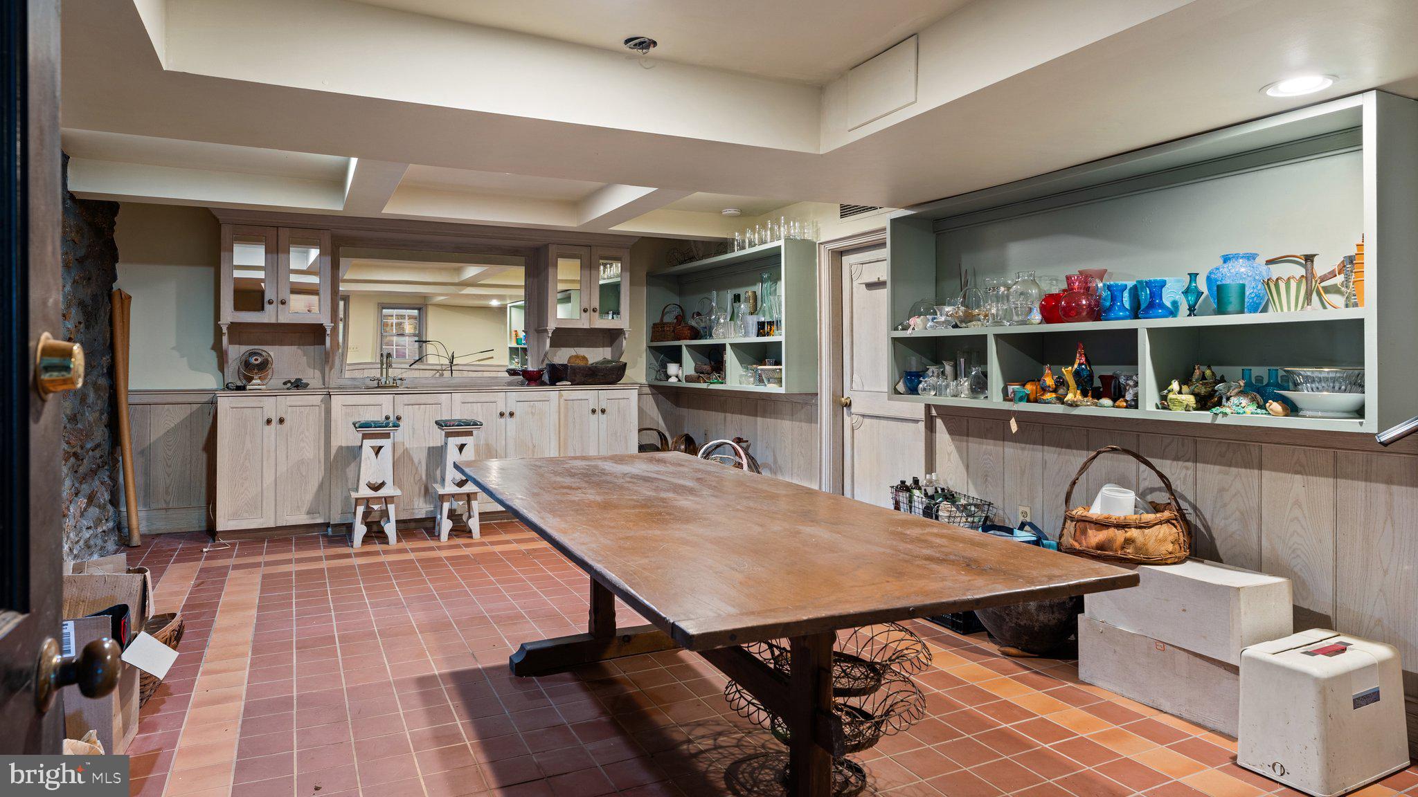 WOODVILLE - Residential