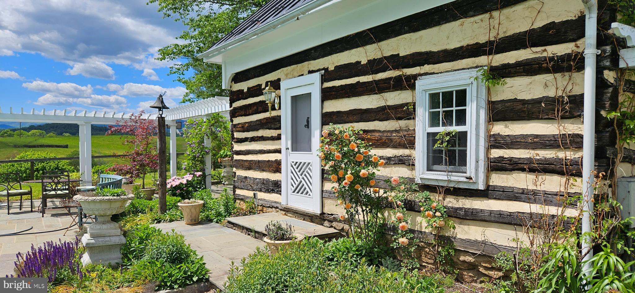 WOODVILLE - Residential