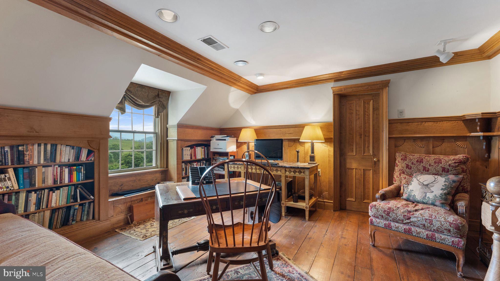 WOODVILLE - Residential