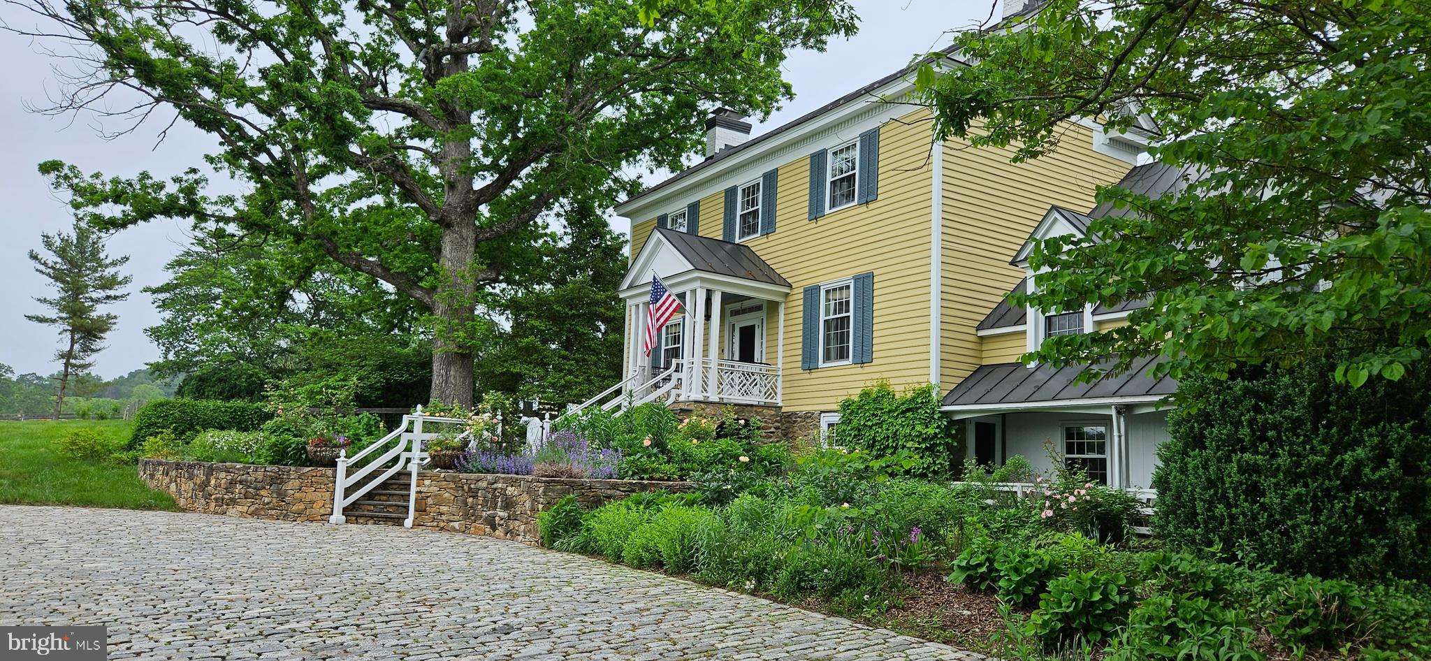 WOODVILLE - Residential