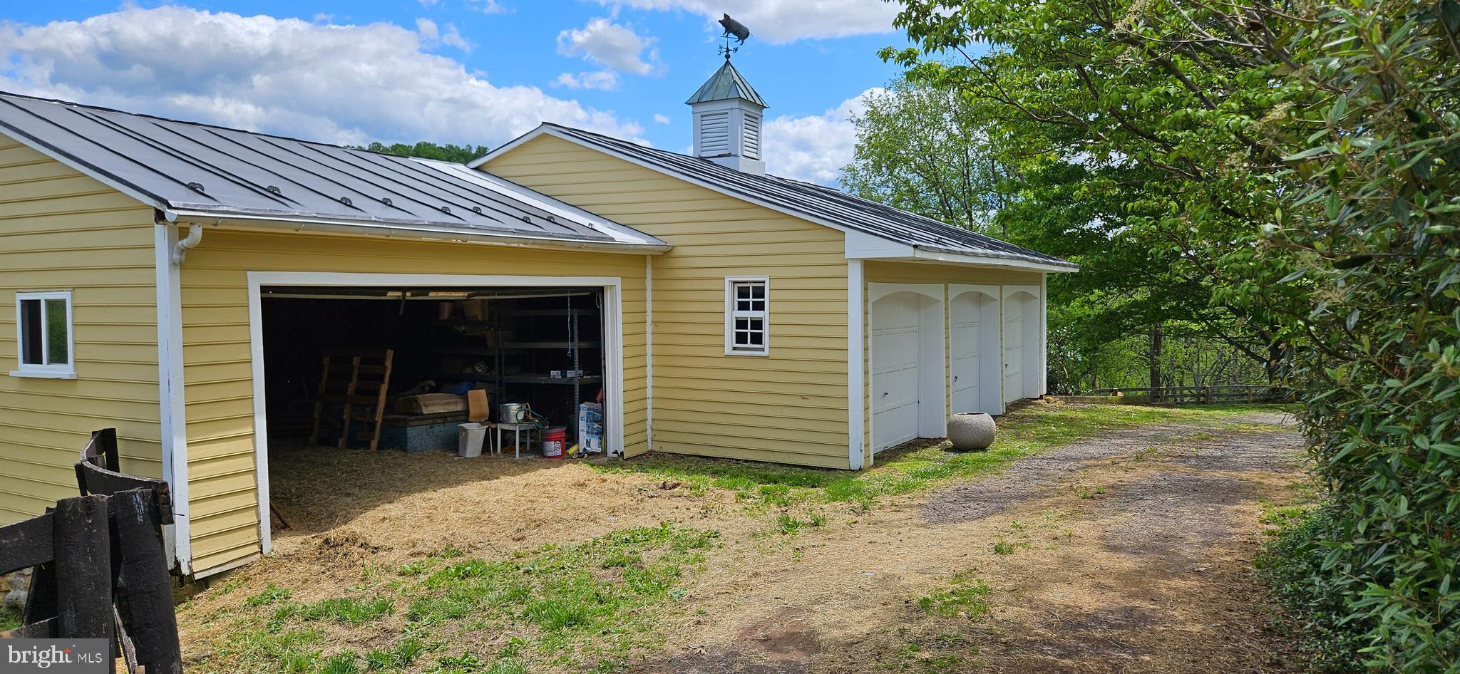 WOODVILLE - Residential