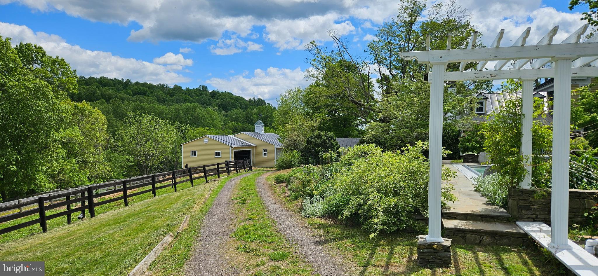 WOODVILLE - Residential