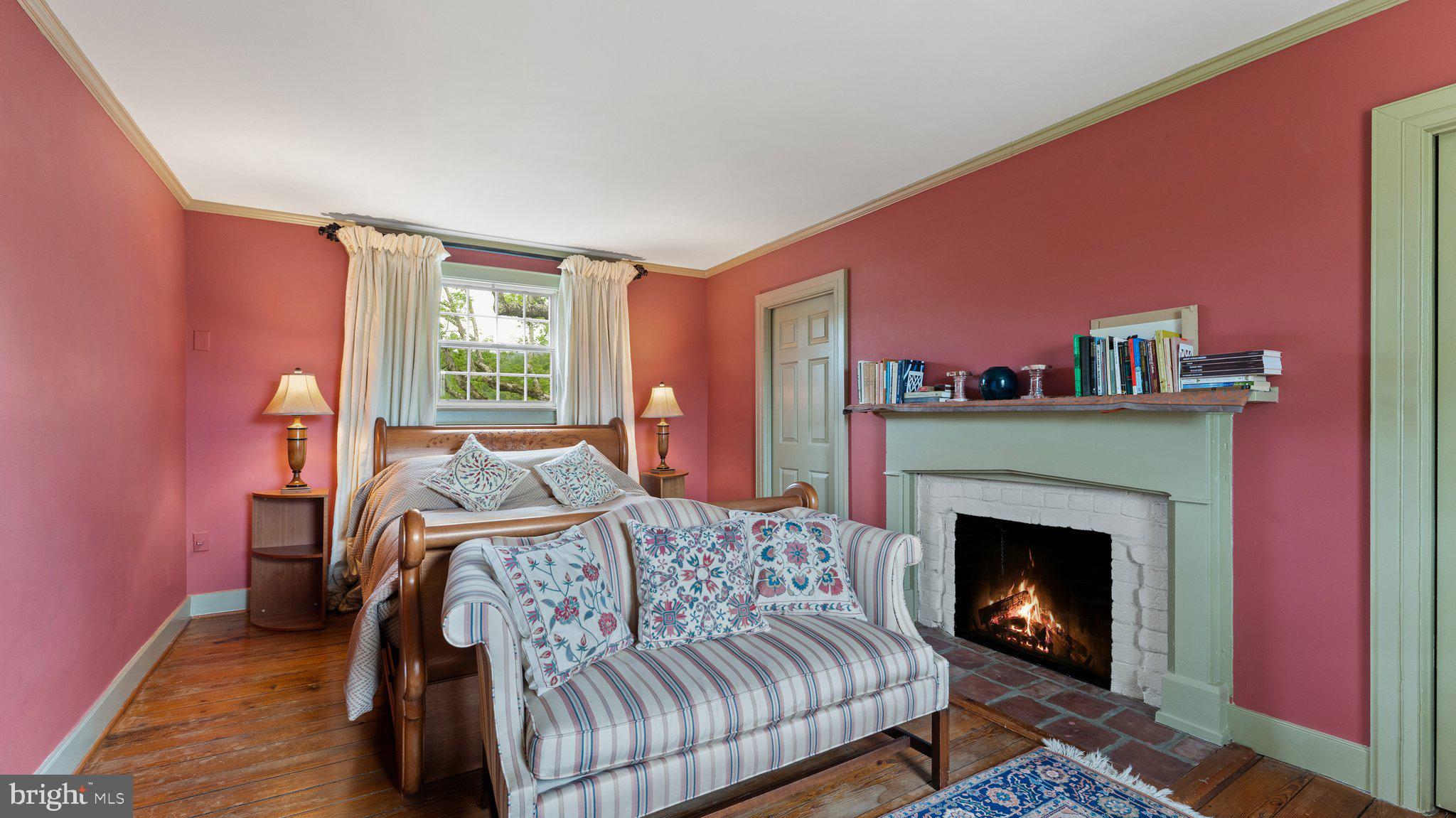 WOODVILLE - Residential