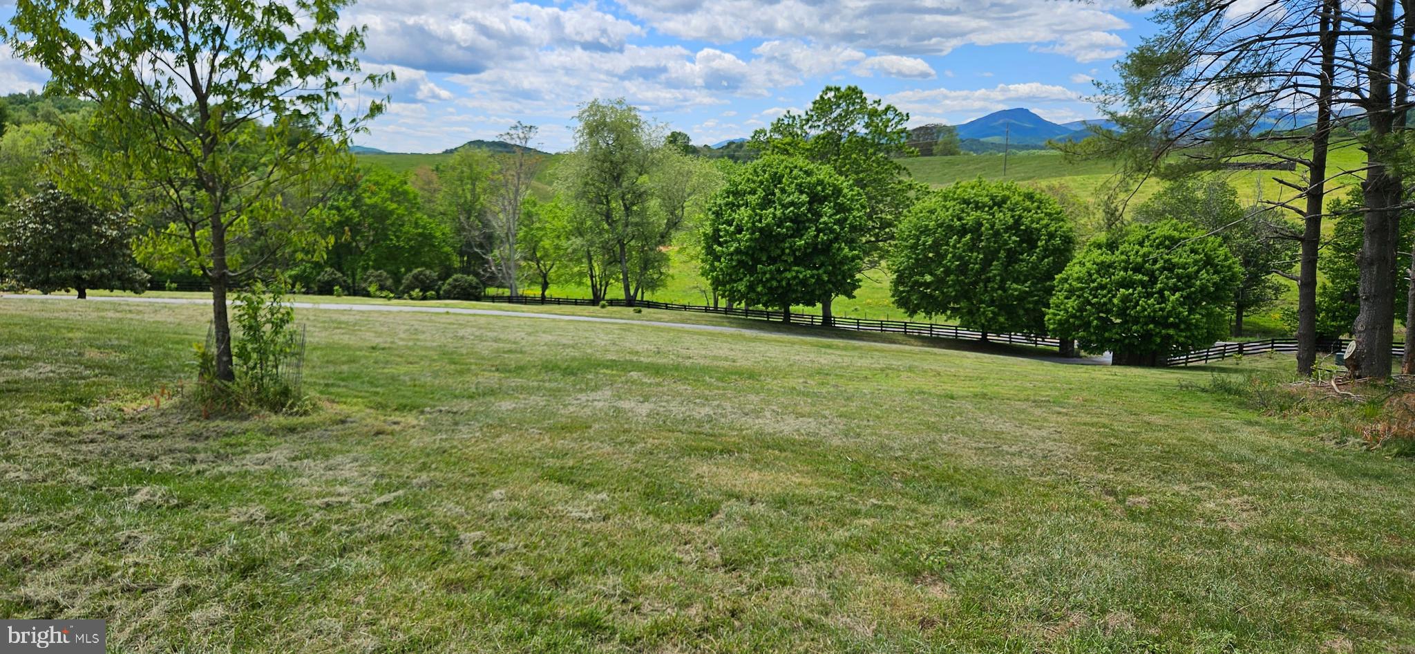 WOODVILLE - Residential