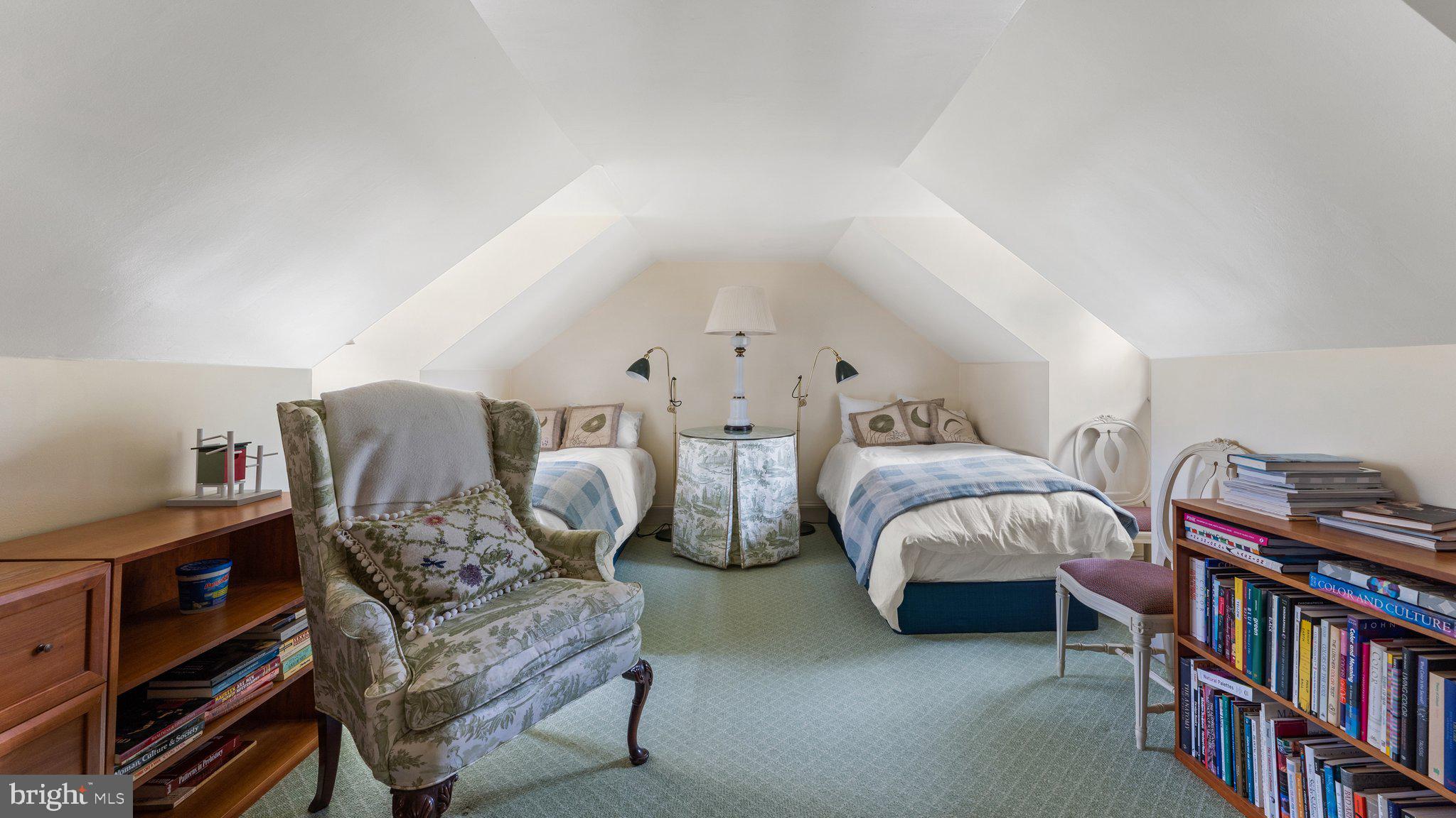 WOODVILLE - Residential