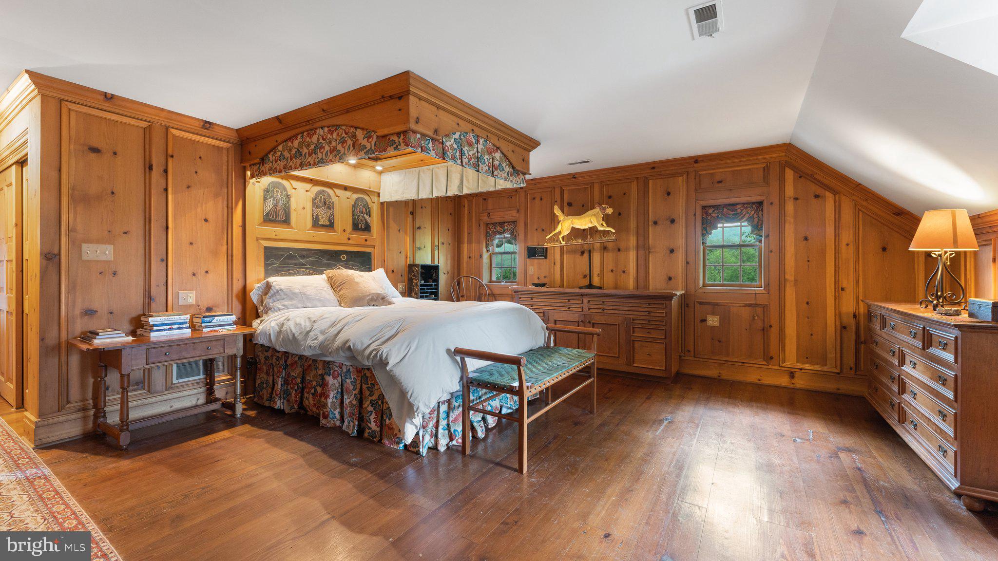 WOODVILLE - Residential