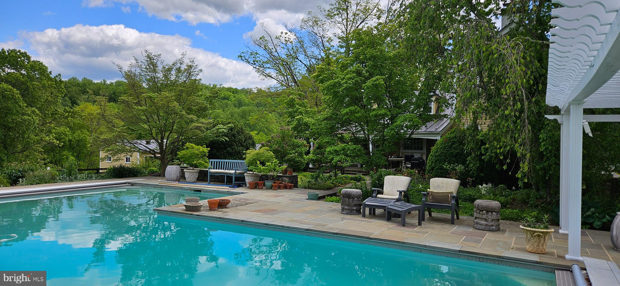 WOODVILLE - Residential