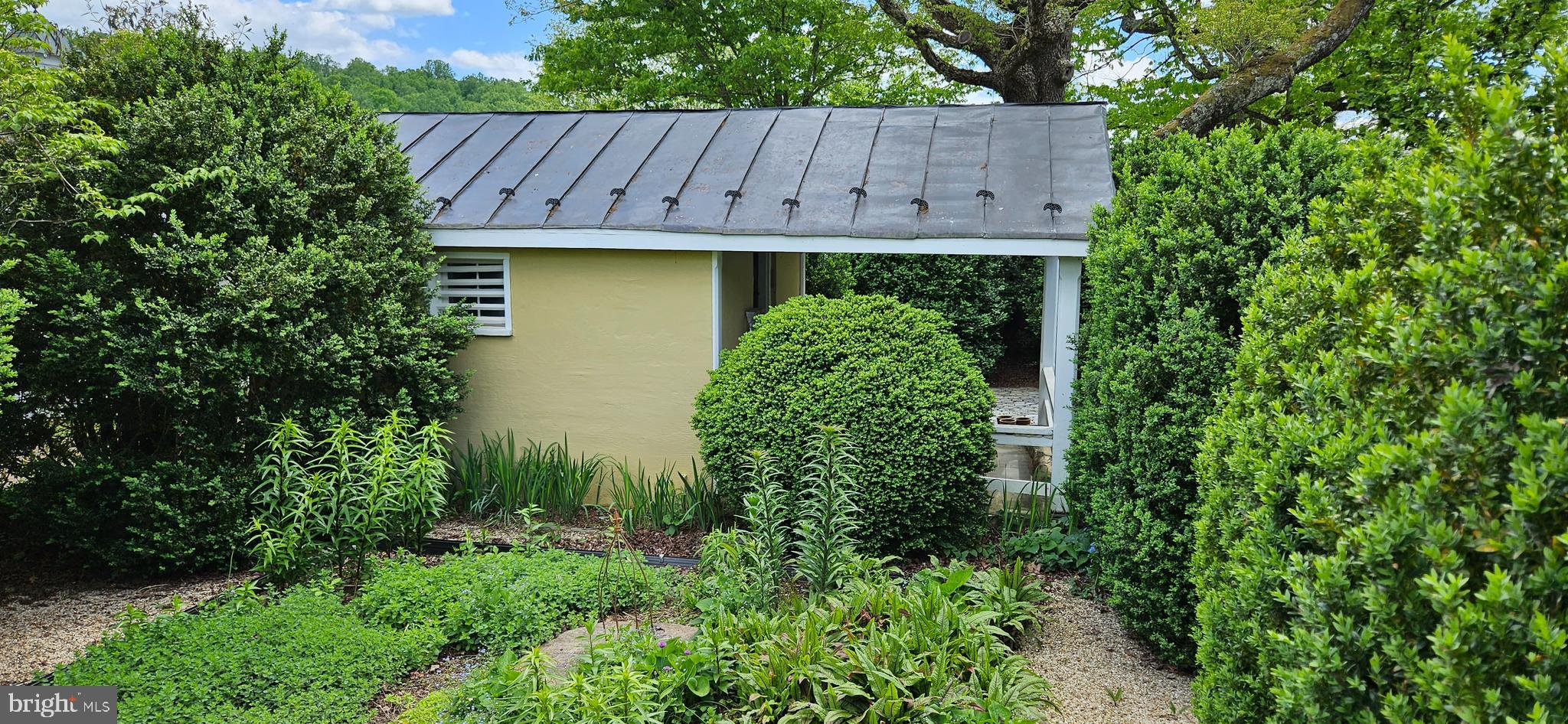 WOODVILLE - Residential