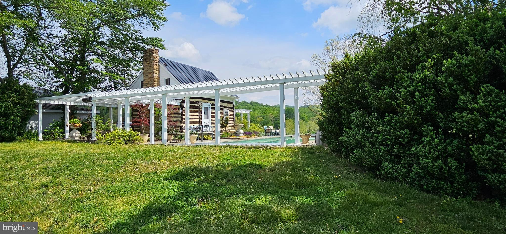 WOODVILLE - Residential