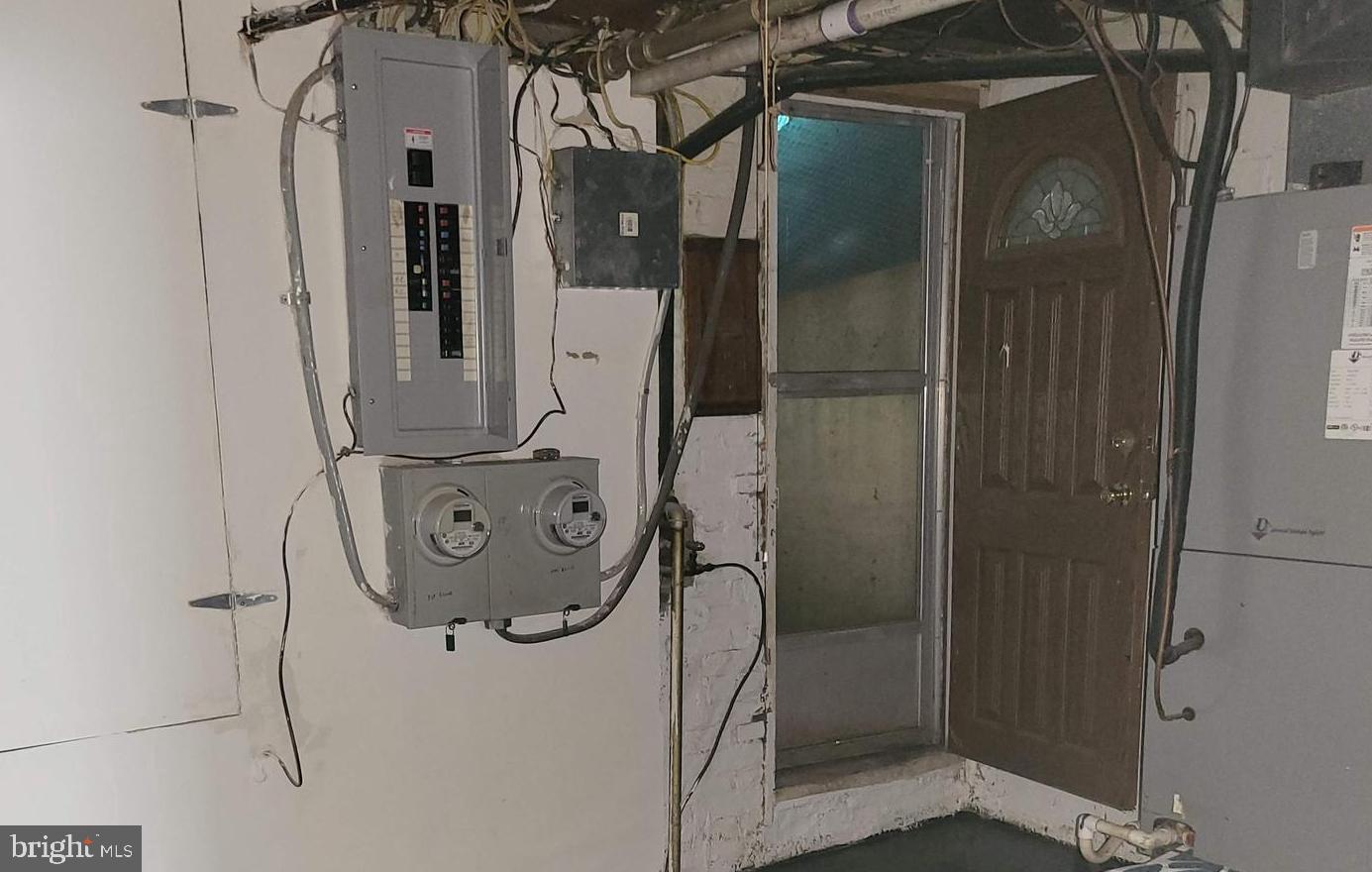 WILSON HEIGHTS - Residential Income