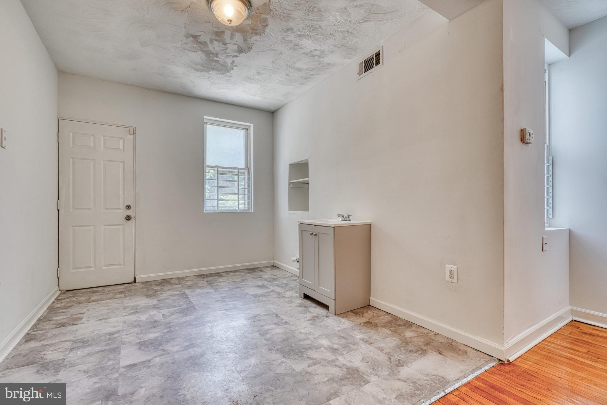 WILSON HEIGHTS - Residential Income