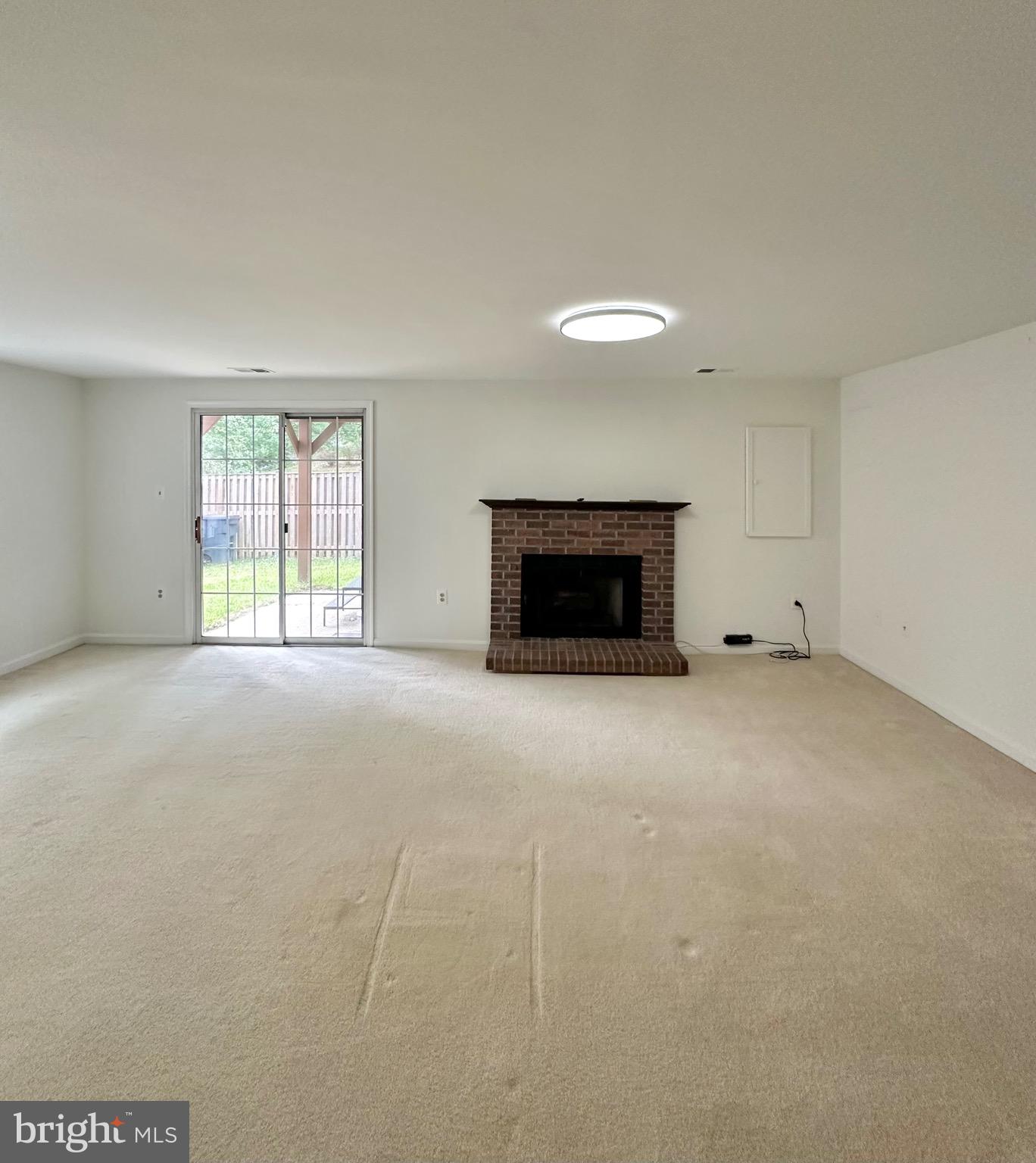 RUNNYMEADE - Residential Lease