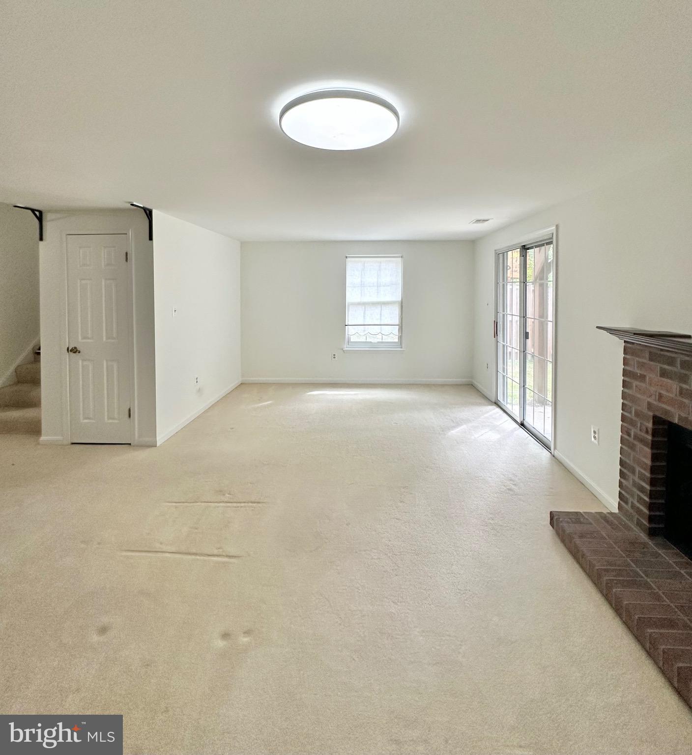 RUNNYMEADE - Residential Lease