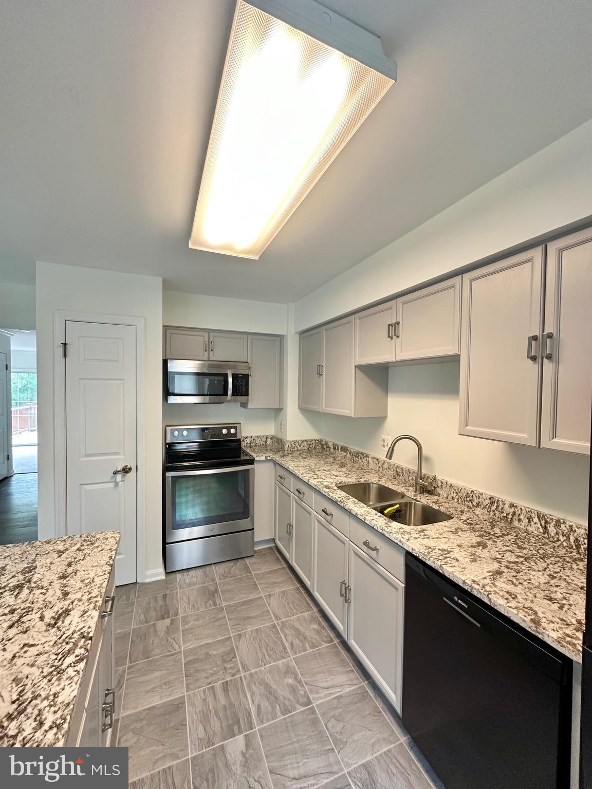 RUNNYMEADE - Residential Lease