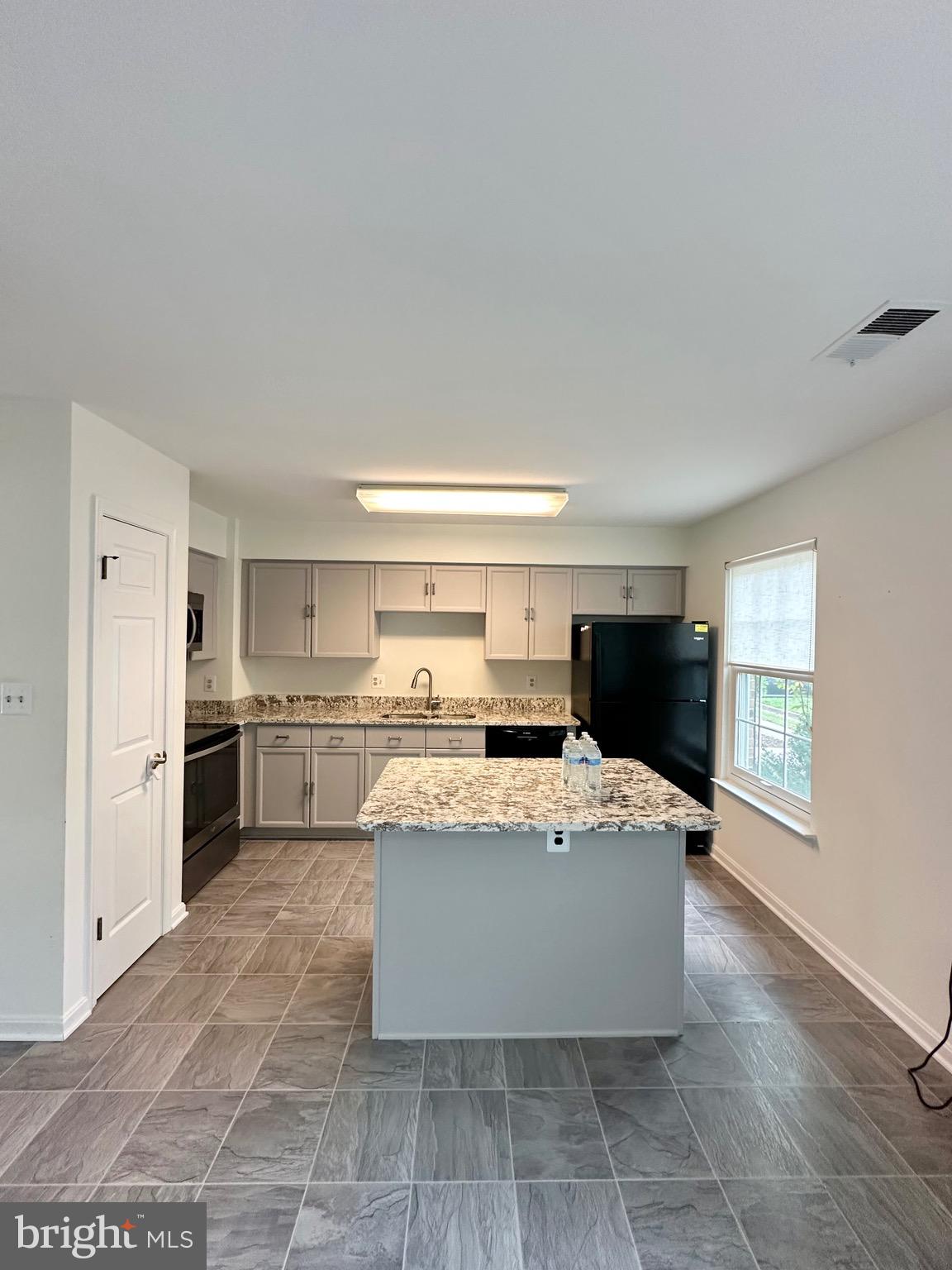 RUNNYMEADE - Residential Lease