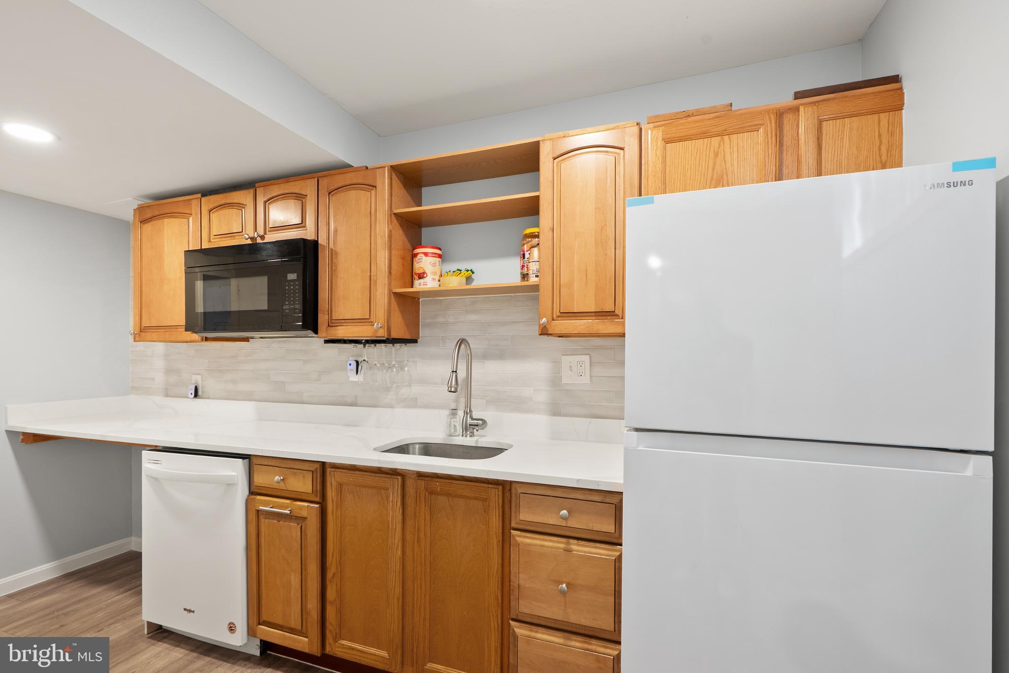 LAKE RIDGE - Residential