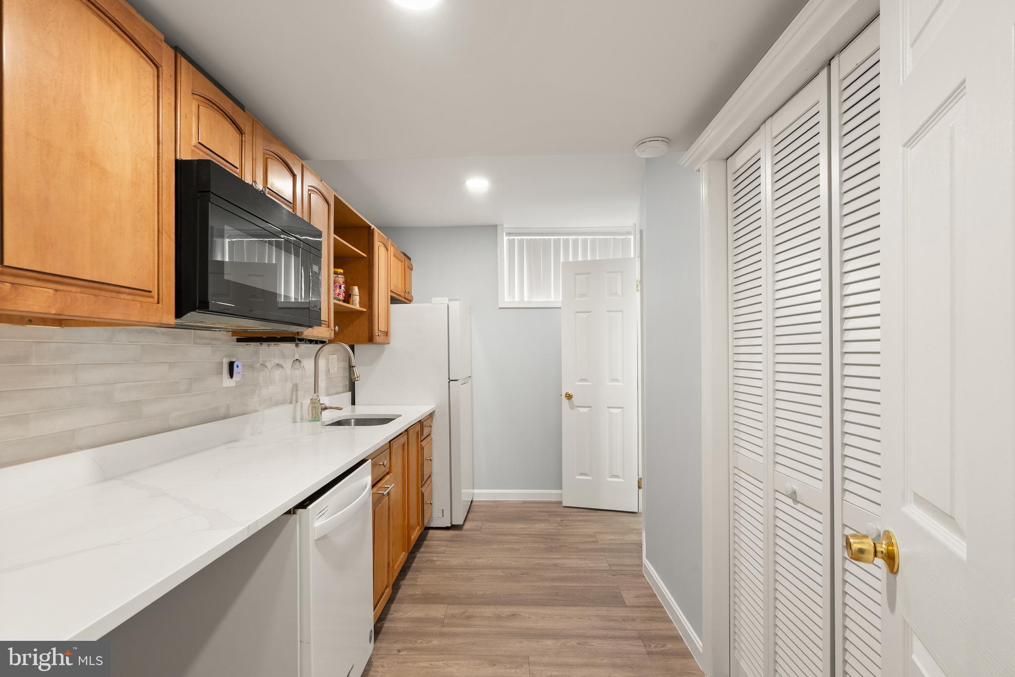 LAKE RIDGE - Residential