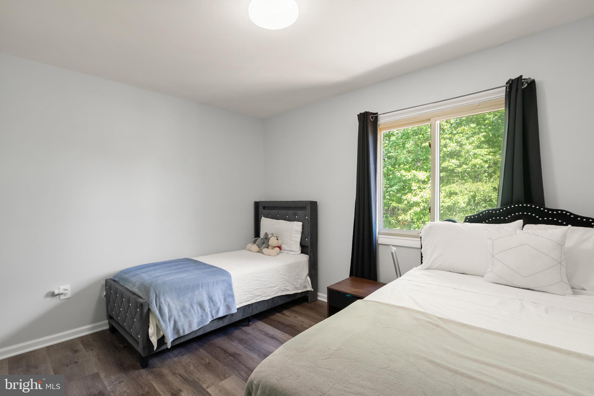 LAKE RIDGE - Residential