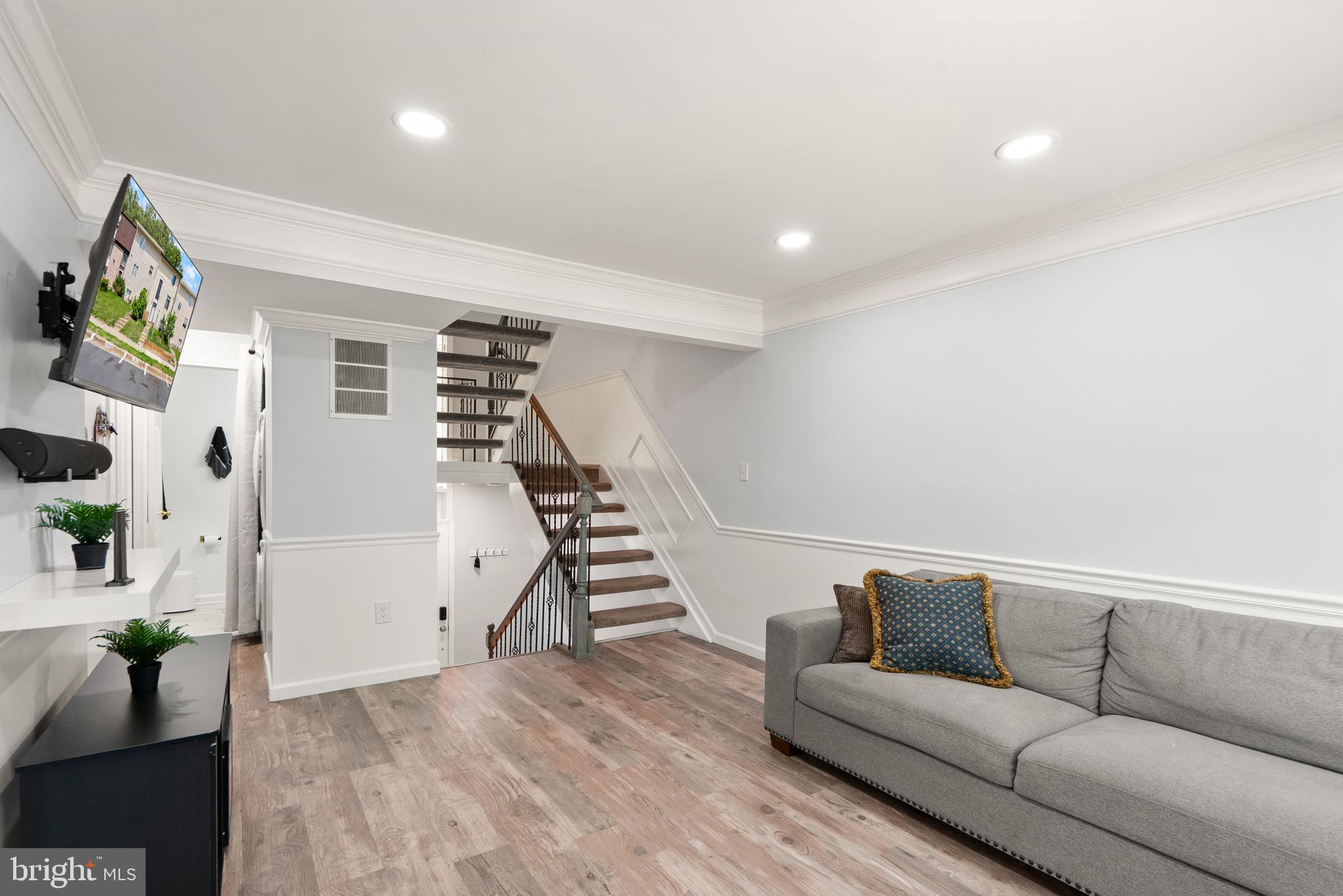 LAKE RIDGE - Residential
