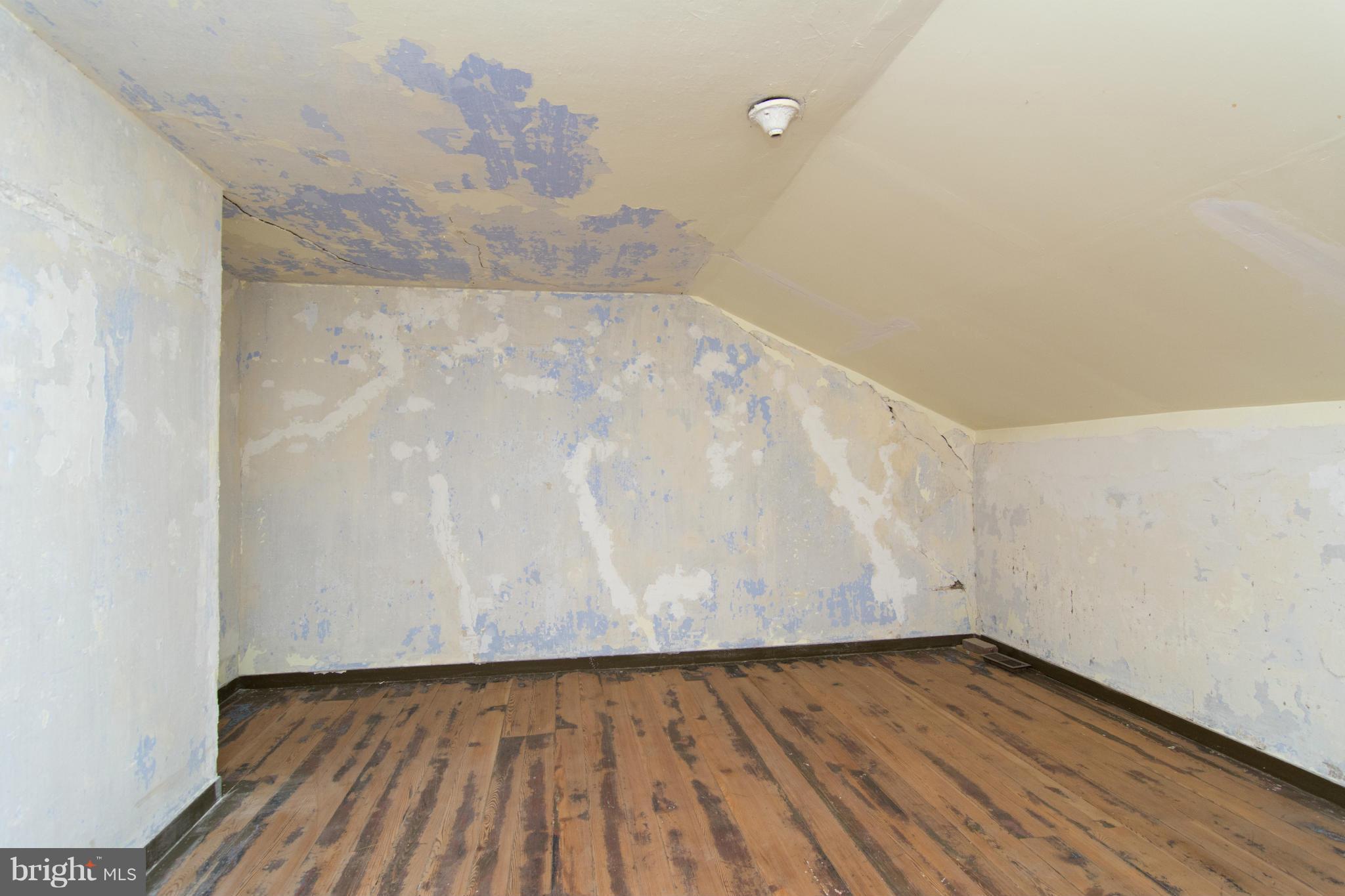 HAMPDEN HISTORIC DISTRICT - Residential