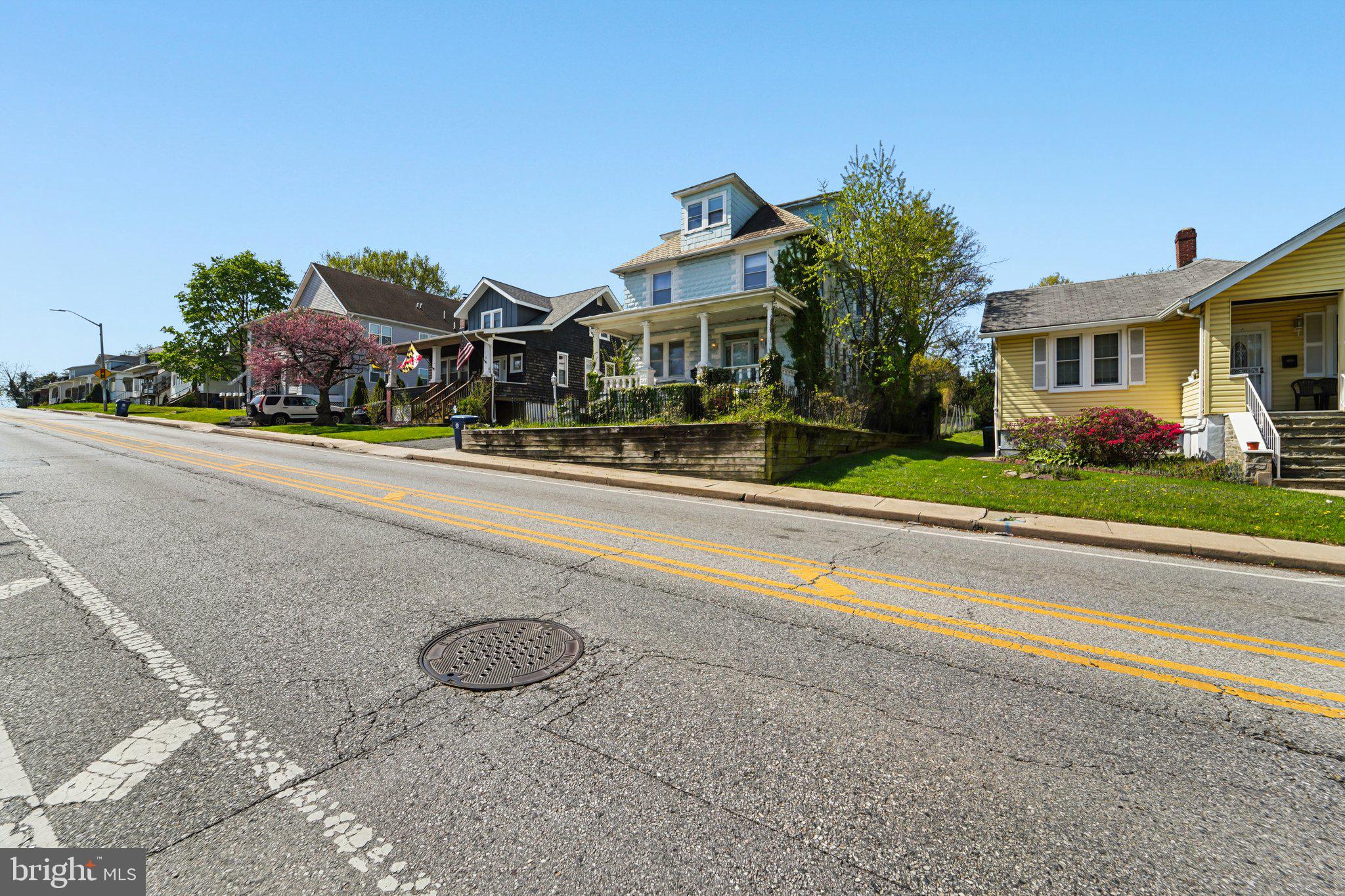 LAURAVILLE HISTORIC DISTRICT - Residential