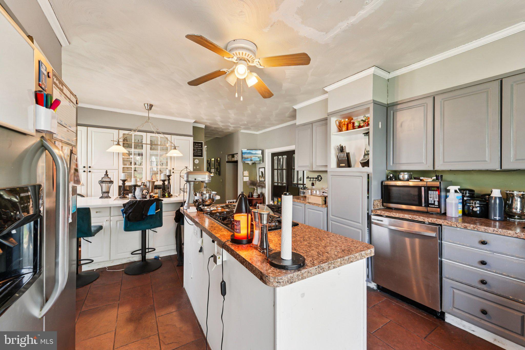 LAURAVILLE HISTORIC DISTRICT - Residential