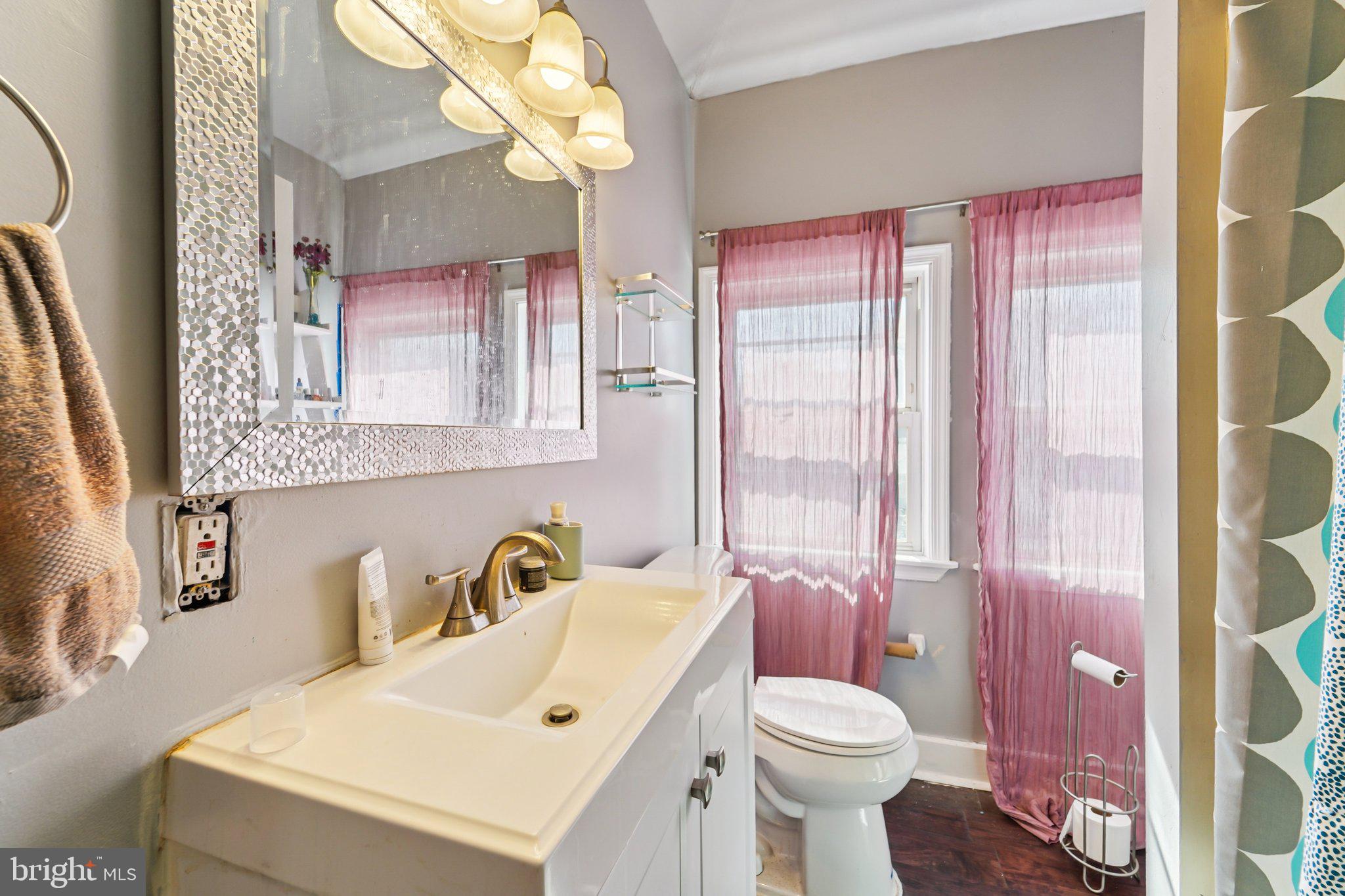 LAURAVILLE HISTORIC DISTRICT - Residential