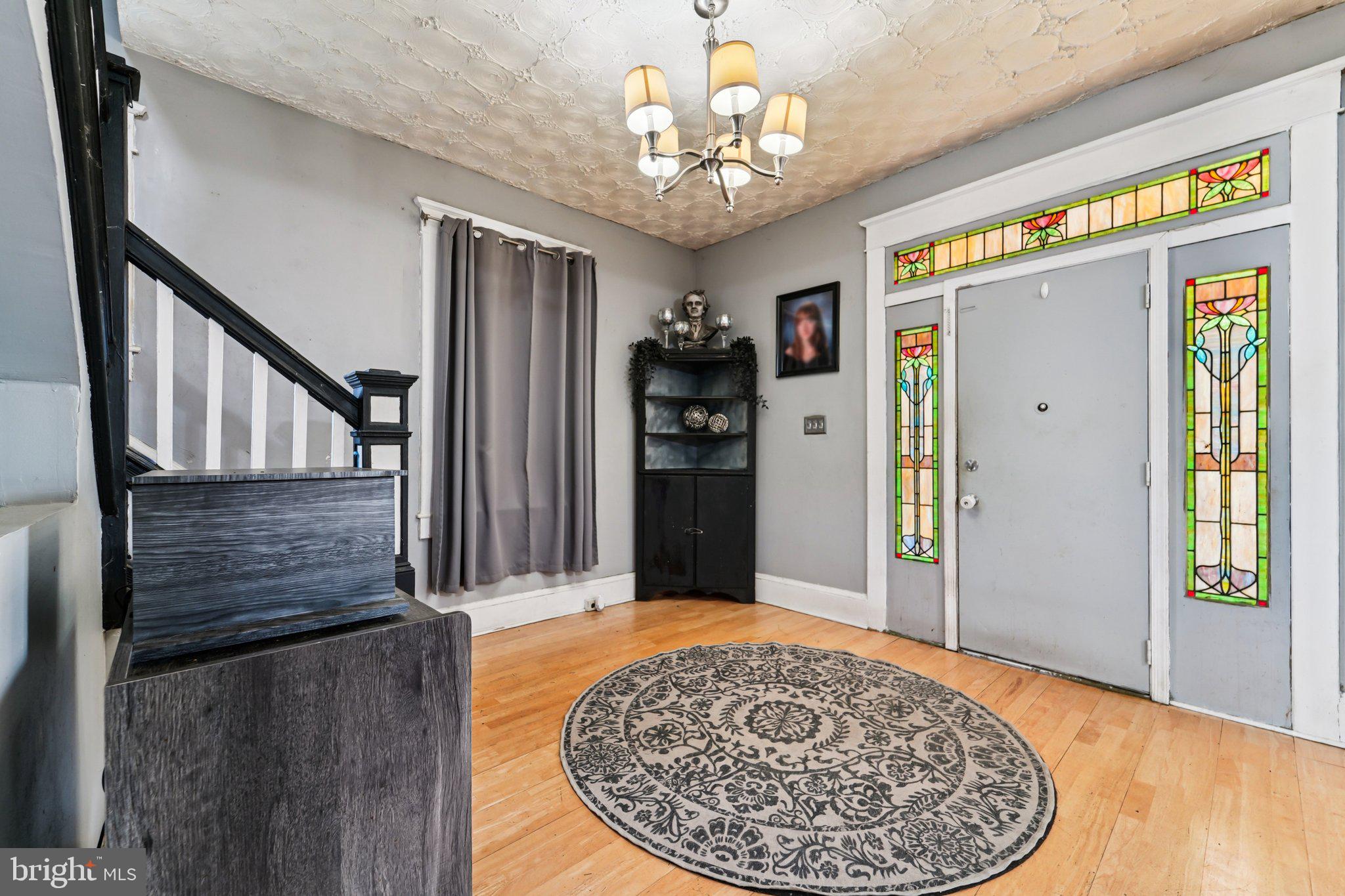 LAURAVILLE HISTORIC DISTRICT - Residential