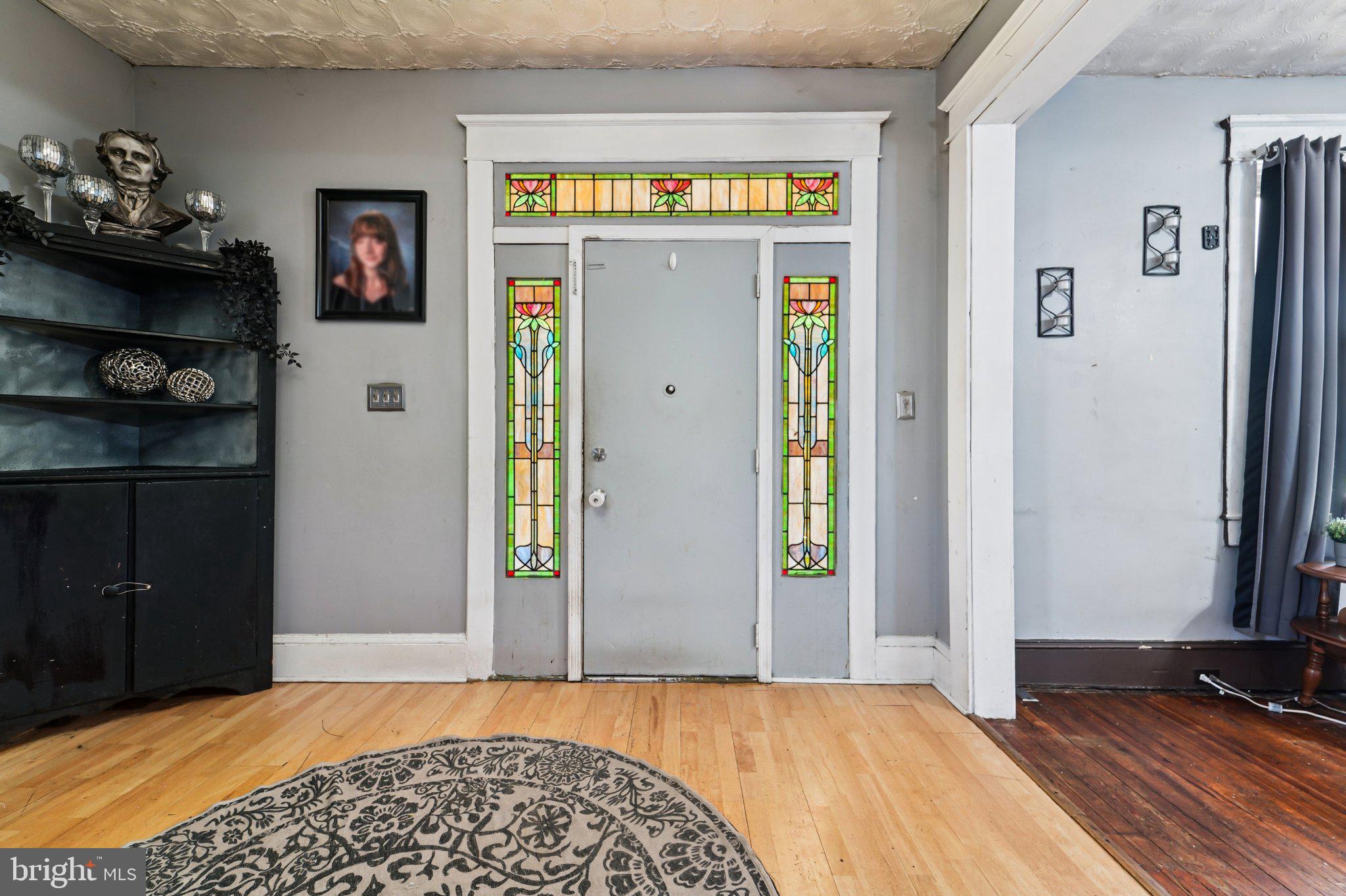 LAURAVILLE HISTORIC DISTRICT - Residential