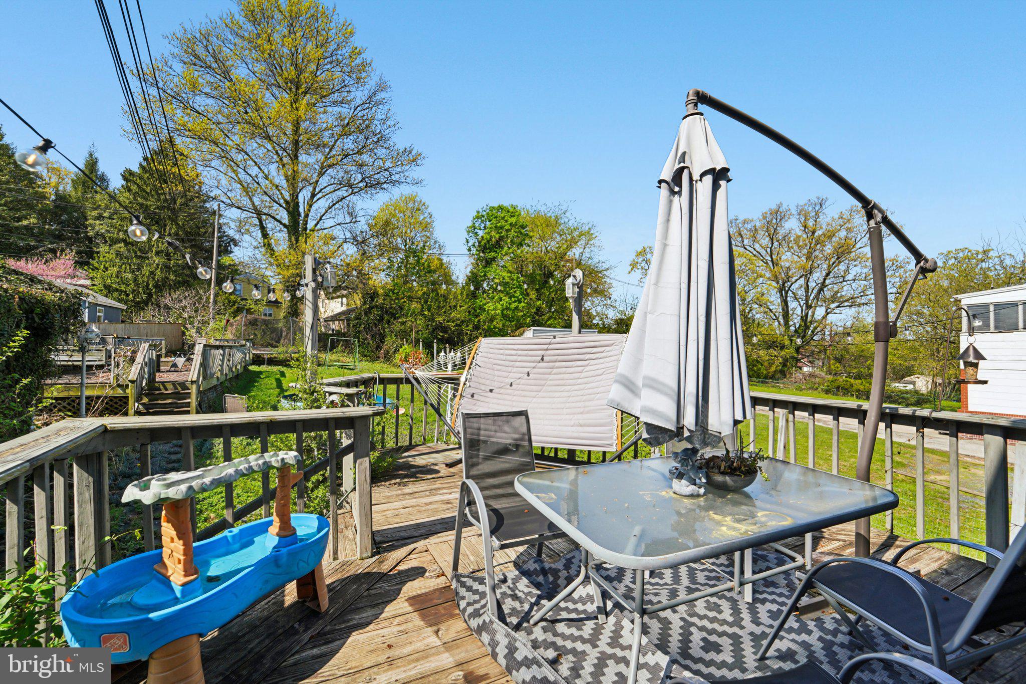 LAURAVILLE HISTORIC DISTRICT - Residential