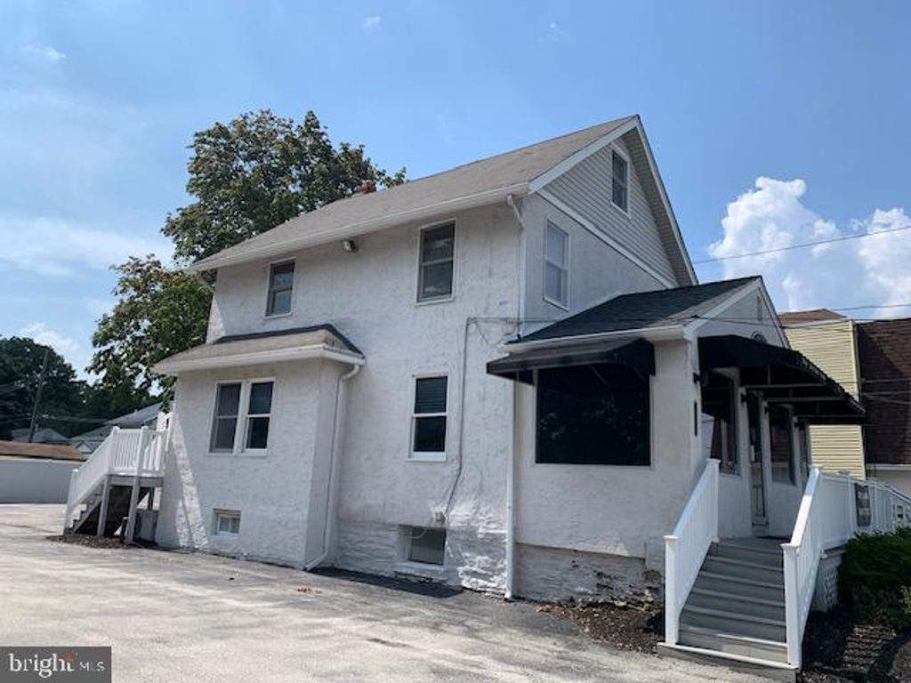 Photo of 918 N Providence Road, MEDIA, PA 19063 (MLS # PADE2081282)