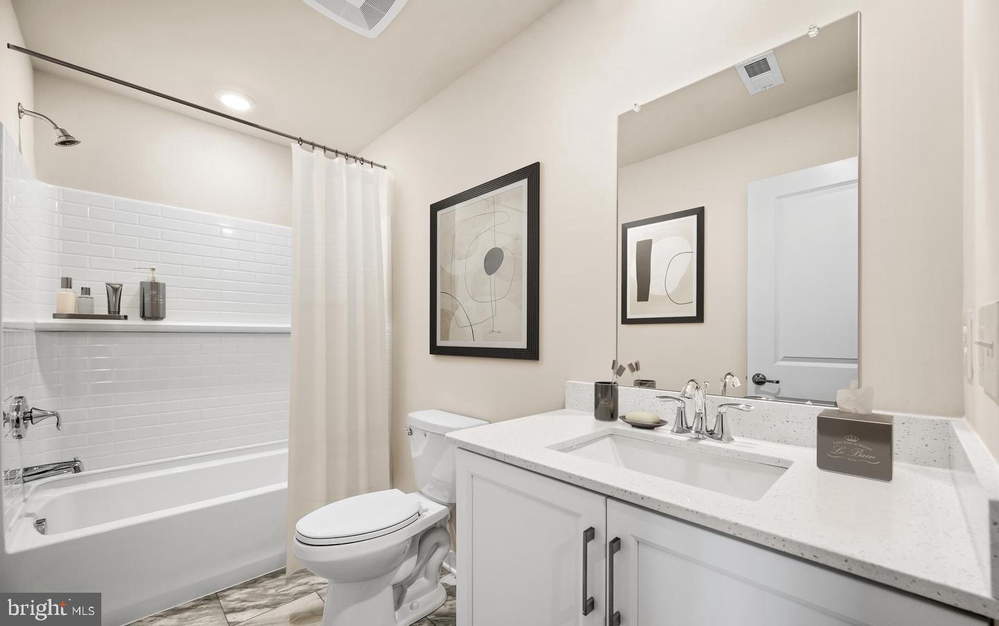 RIVER POINTE - Residential Lease