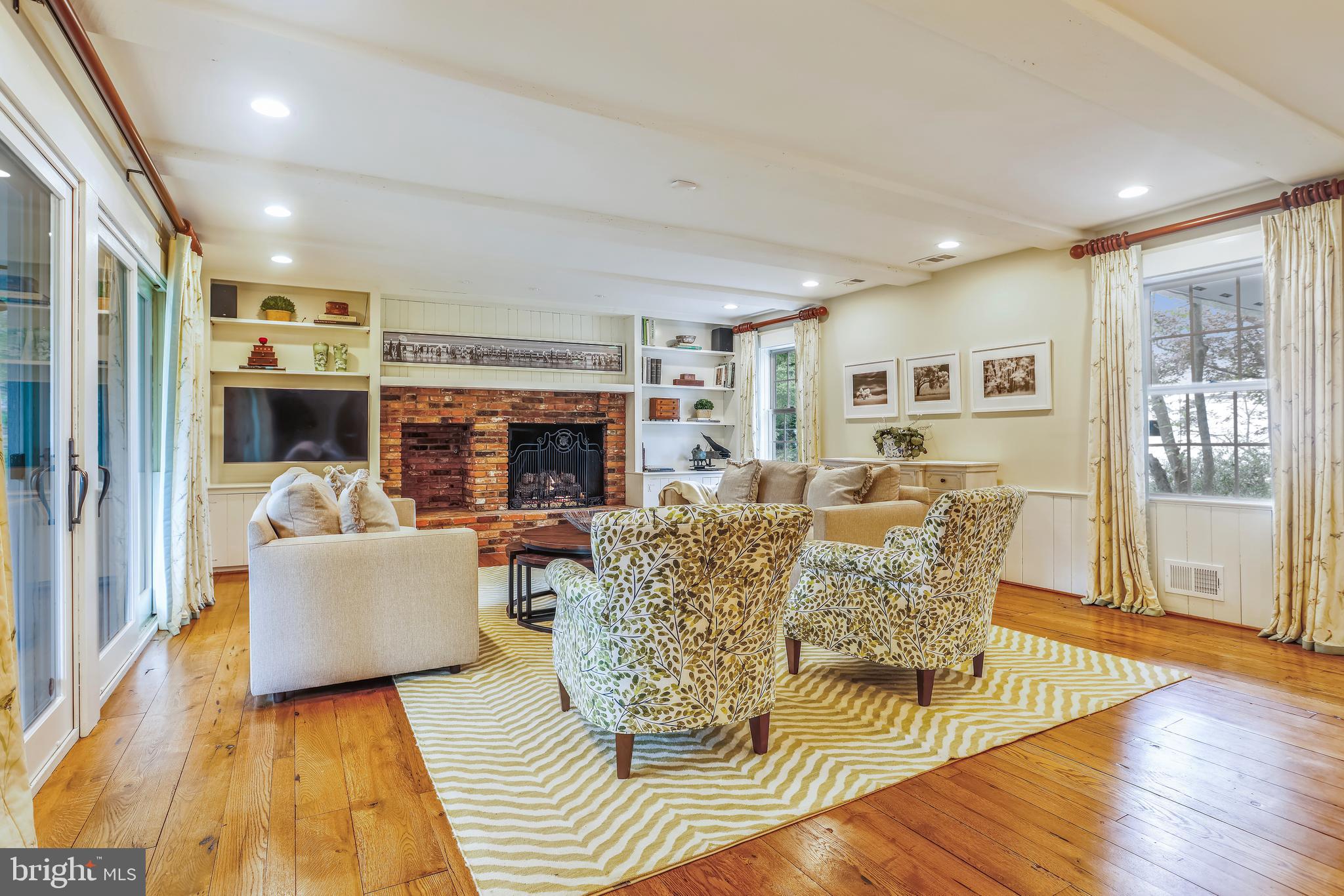 BANNOCKBURN HEIGHTS - Residential